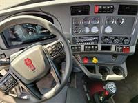 2025 Kenworth T880