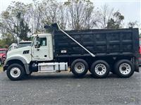 2017 Mack GRANITE GU713