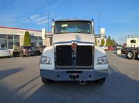 2025 Kenworth T880