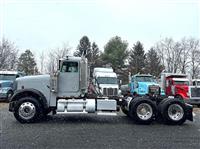 2007 Freightliner FLD120