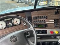 2016 Freightliner 122SD