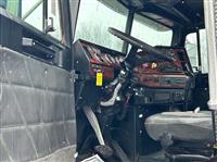 2007 Freightliner FLD120