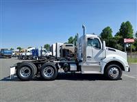 2025 Kenworth T880