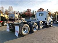 2025 Kenworth T880