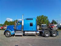 2025 Kenworth W900L