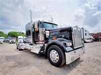 2025 Kenworth W900L