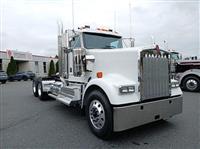 2025 Kenworth W900L