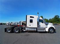 2025 Kenworth W990