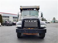 2017 Mack GRANITE GU713