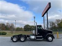 2018 Freightliner 122SD