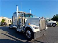2025 Kenworth W900L