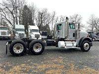 2007 Freightliner FLD120