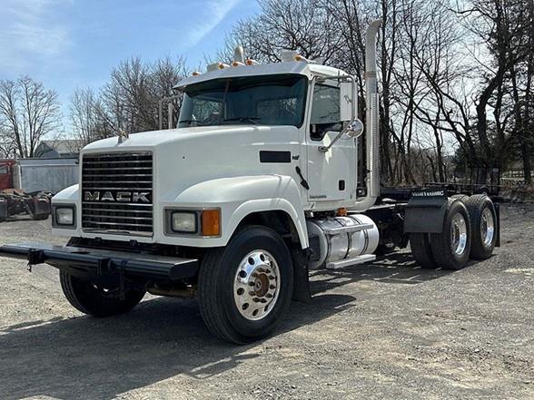 2008 Mack PINNACLE CHU613