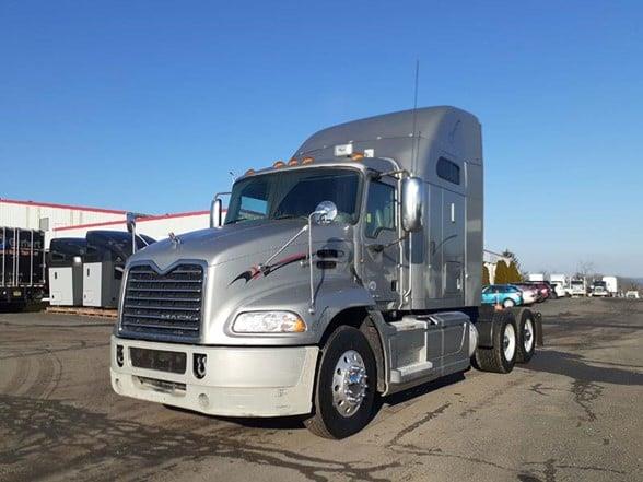 2014 Mack PINNACLE CXU613