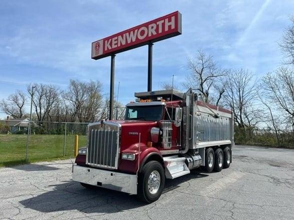 2021 Kenworth W900