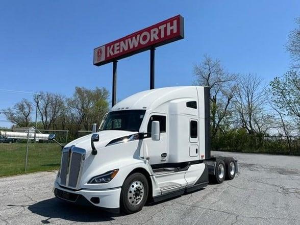 2025 Kenworth T680