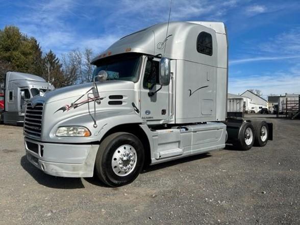 2014 Mack PINNACLE CXU613