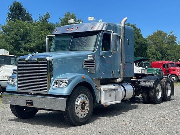 2016 Freightliner 122SD