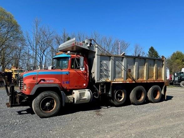 2003 Mack RD688S