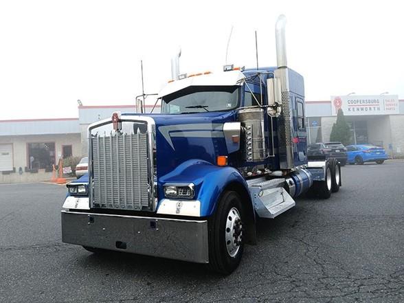 2020 Kenworth W900L