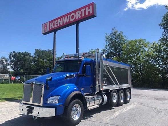 2025 Kenworth T880