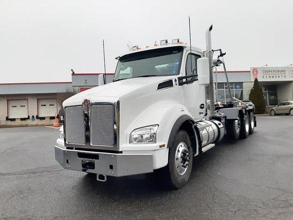 2024 Kenworth T880