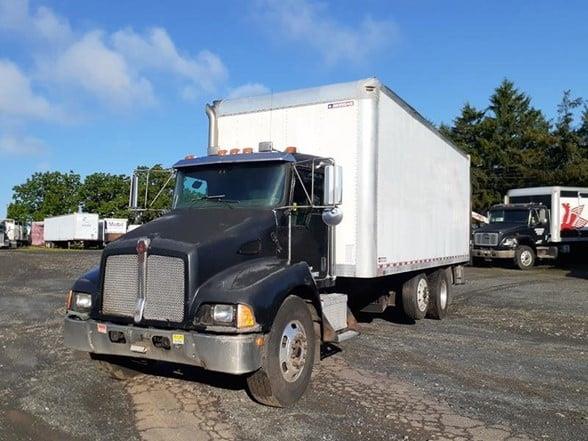 2006 Kenworth T300