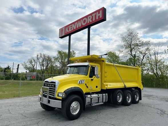 2016 Mack GRANITE GU713