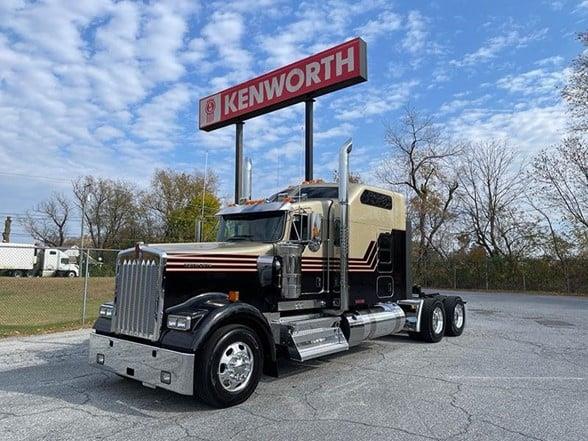 2024 Kenworth W900L