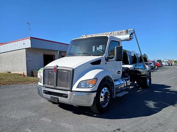 2025 Kenworth T380