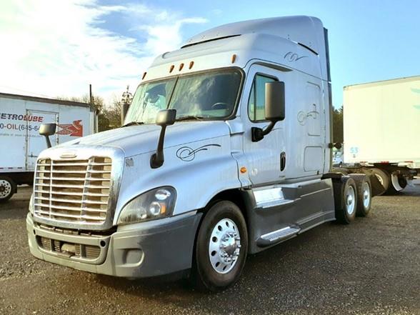 2016 Freightliner CASCADIA 125