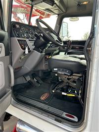 2017 Peterbilt 389