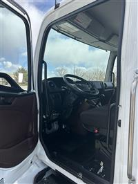 2023 Hino L6