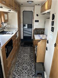 2013 VOLVO TRUCK VNL