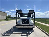 2015 Volvo VNL64