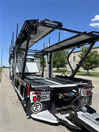 2015 Volvo VNL64