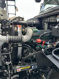 2015 Volvo VNL64