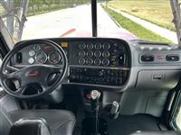 2019 Peterbilt 389