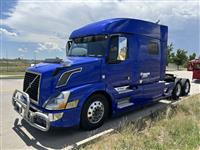 2017 VOLVO TRUCK VNL