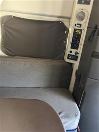 2017 VOLVO TRUCK VNL