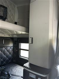 2023 Kenworth T680