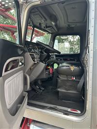 2017 Peterbilt 389