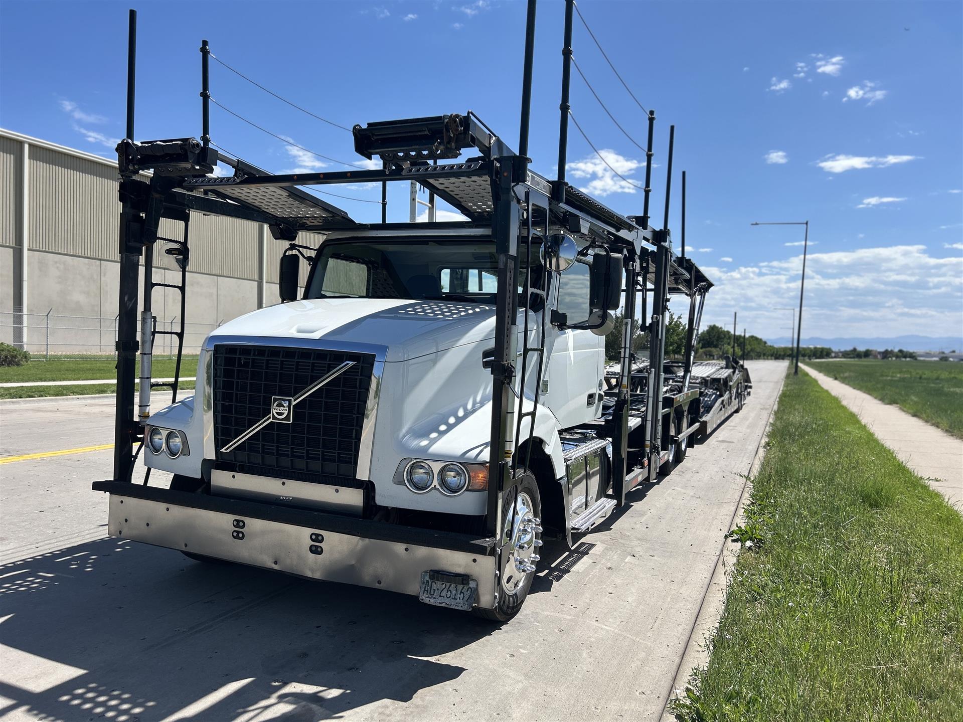 2015 Volvo VNL64