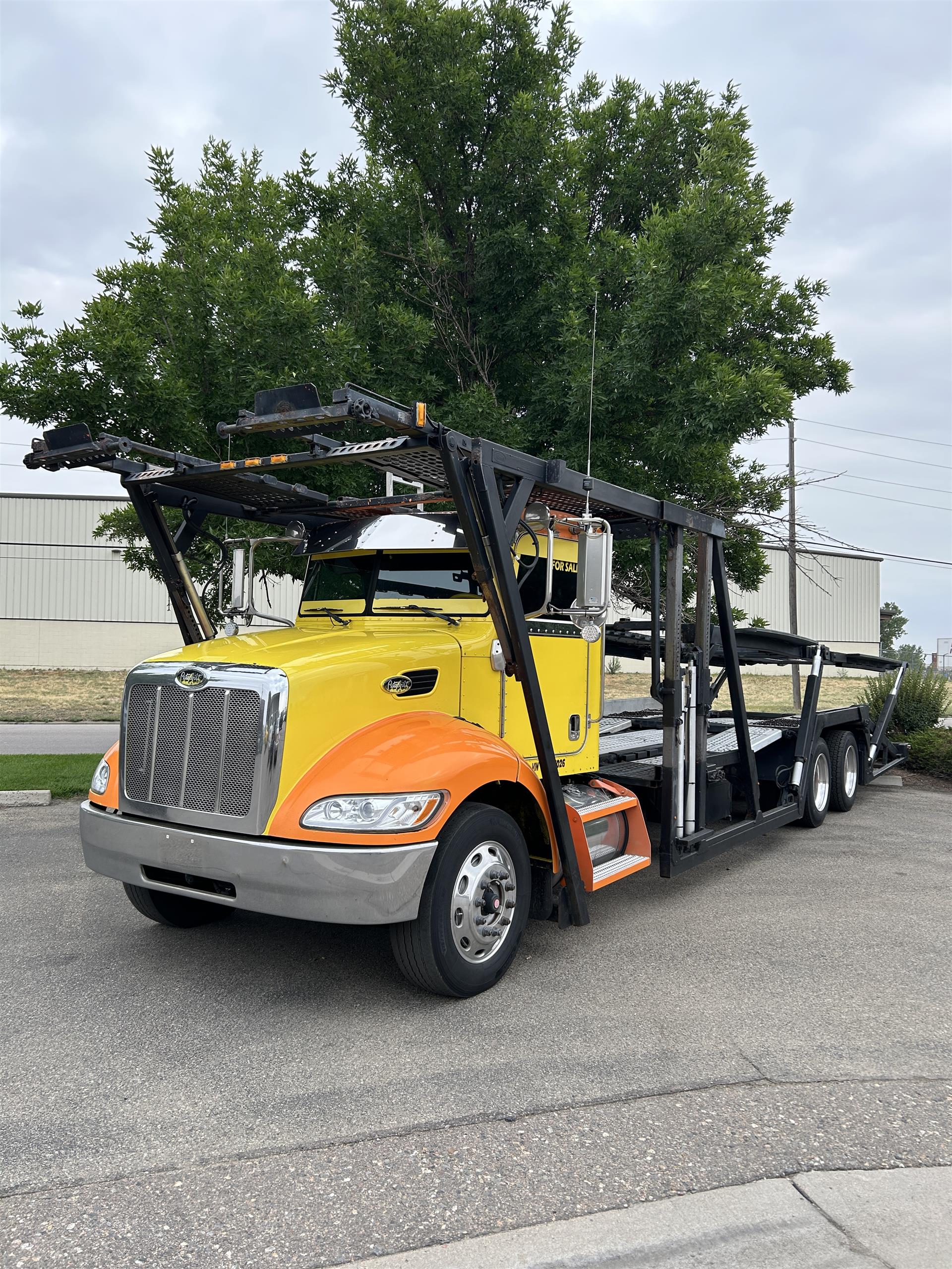 2006 Peterbilt 335