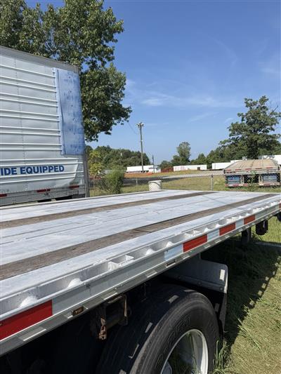 2017 Benson Flatbed