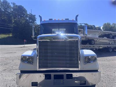 2020 Freightliner 122 SD