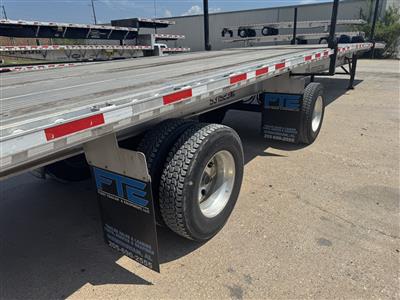 2015 Benson Flatbed