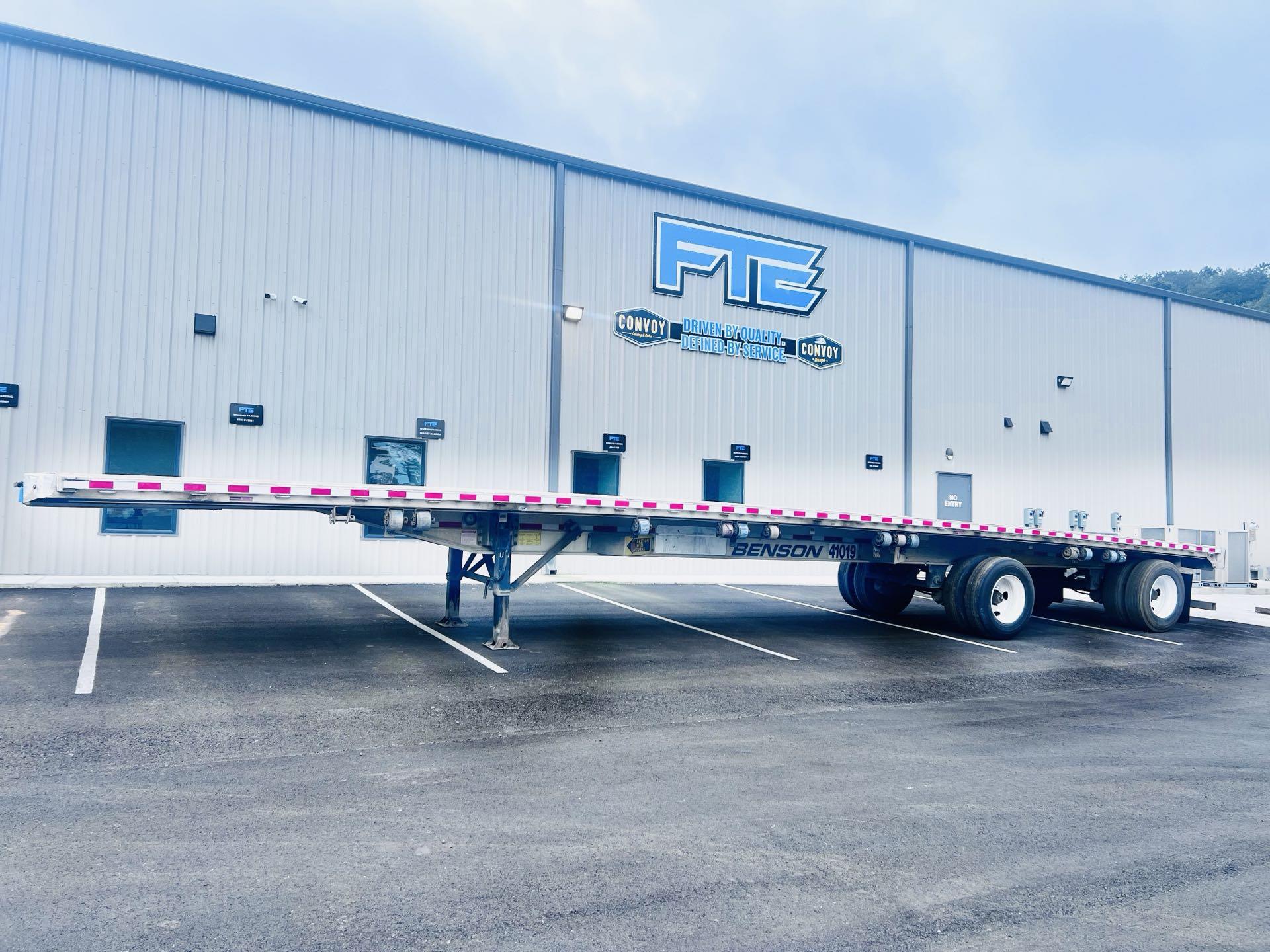 2014 Transcraft Flatbed