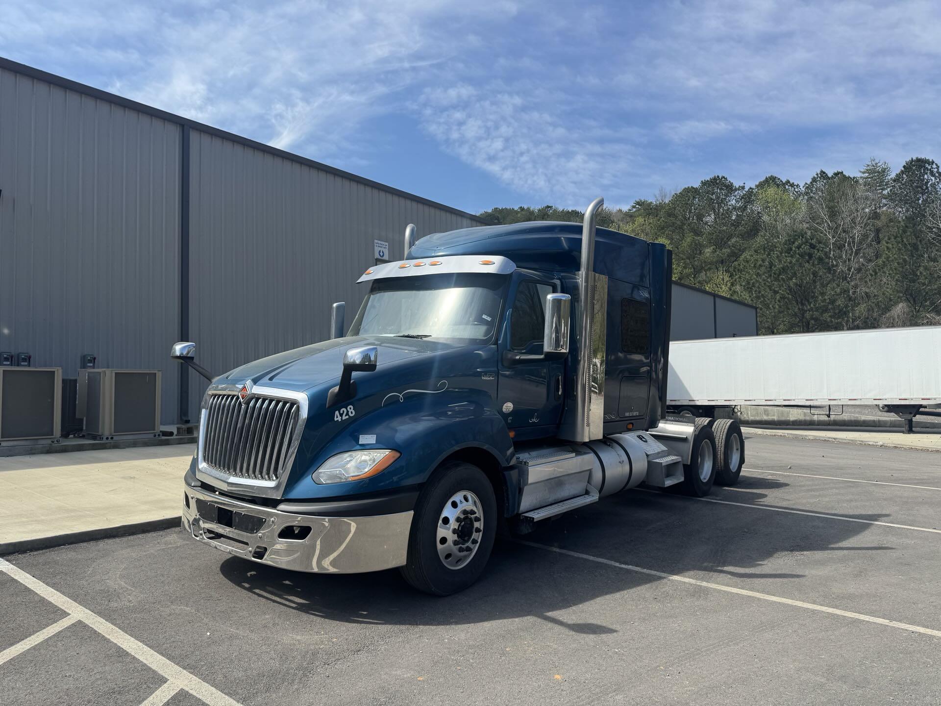 2020 International LT625