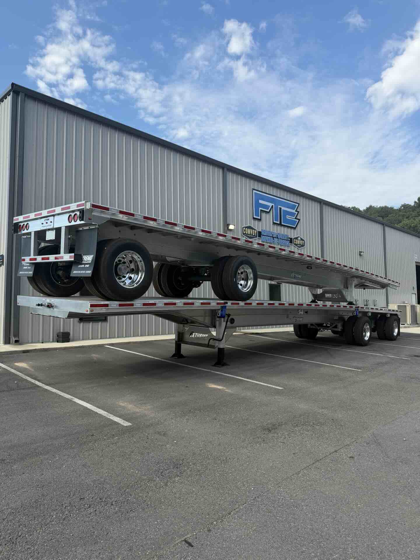 2027 Extreme Flatbed